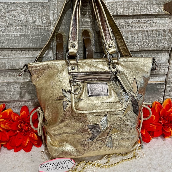 Authentic COACH POPPY Gold Star Shoulder Tote 16050 - Picture 1 of 12